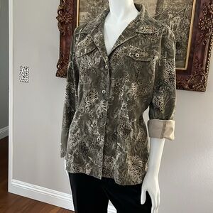 Chicos button down safari top size 2.